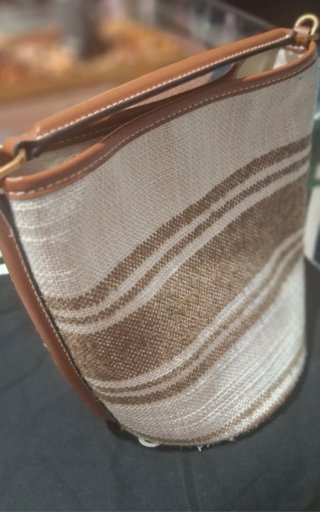 Bolso Brad Bucket 16 Celin