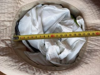 Sombrero Uterque beige ala ancha