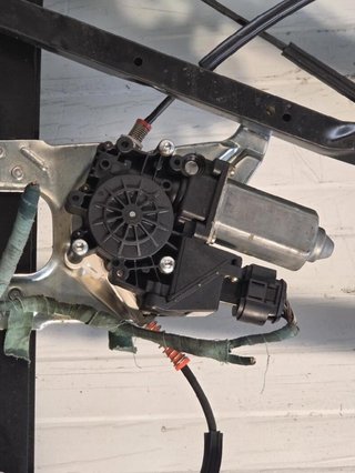 Elevalunas delantero audi 8l3837754 a3 2926