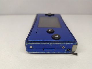 Nintendo Game Boy Micro + Cargador + Regalo (LEED)