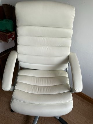 Sedia da ufficio bianca in similpelle