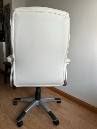 Sedia da ufficio bianca in similpelle