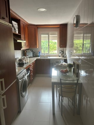 Muebles de cocina madera  y silestone