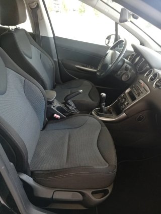 Peugeot 308 2012