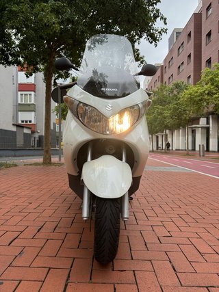 Suzuki burgman 125