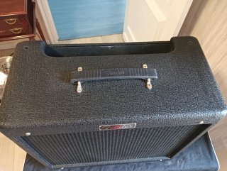 Bafle Fender Blues Junior Celestion V30