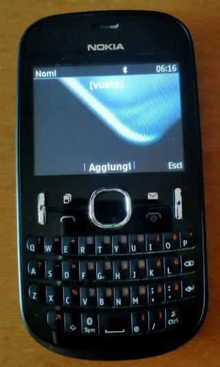 Nokia Vintage Telefono Nero con Caricabatterie