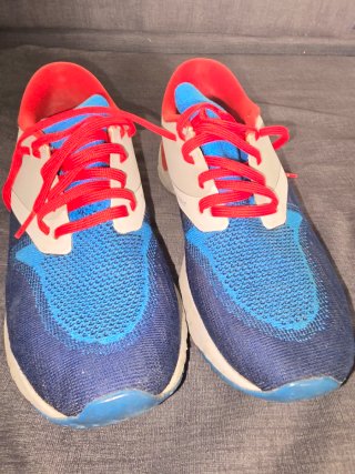 Nike Odyssey React Flyknit 2 Talla 43