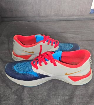 Nike Odyssey React Flyknit 2 Talla 43