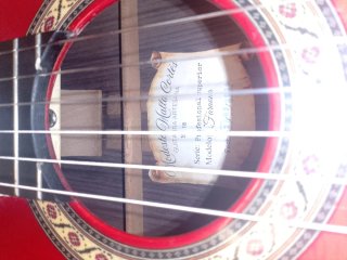 Guitarra Flamenca Artesanía Roja