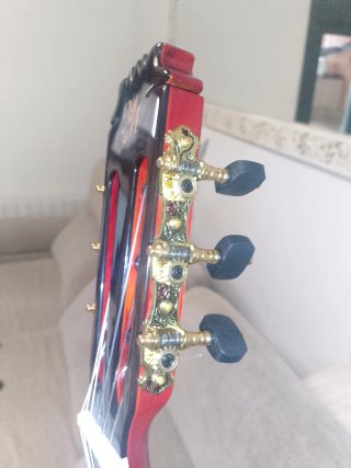 Guitarra Flamenca Artesanía Roja