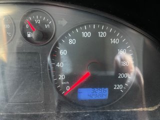 Volkswagen Transporter T5 2004