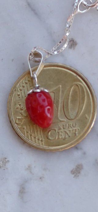 Collana con ciondolo fragola corallo