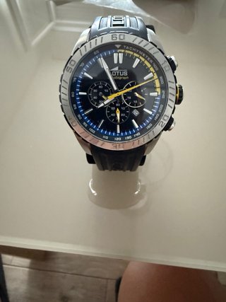 Reloj Lotus Cronógrafo Negro y Plateado