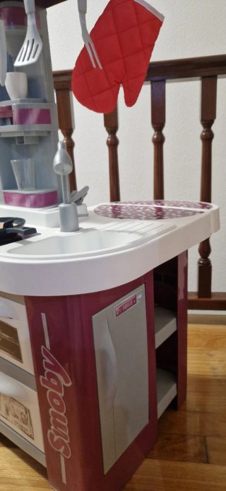 Cocinita de juguete Smoby con accesorios