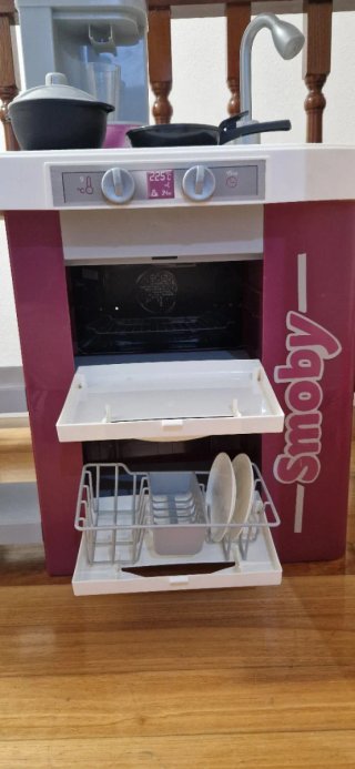 Cocinita de juguete Smoby con accesorios