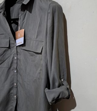 Camisa Stradivarius Verde Talla XL