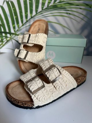 Sandalias encaje. Número 38