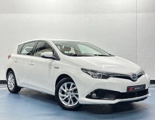 Toyota Auris Hybrid, año 2019