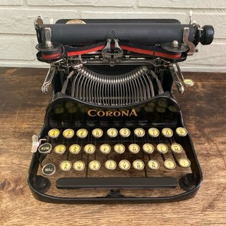 Corona Antica Piccola Macchina X Scrivere del 1917