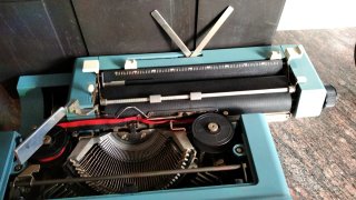Máquina de escribir Olivetti Studio 46