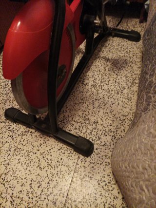 Bicicleta Estática Roja