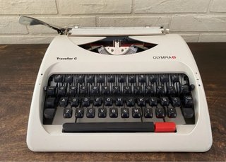 Olympia Traveller C Macchina Scrivere