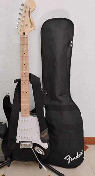 Fender  Stratocaster Squier Affinity Blacky