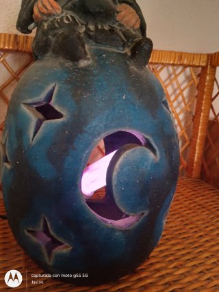 Lámpara bruja decorativa