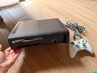 Consola Xbox 360 + Mando Blanco