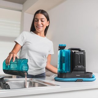 Aspiradora Limpiatapicerías Cecotec + 2 Baterías