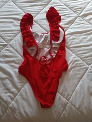 Bañador rojo con volantes