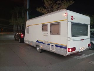 Caravana 750 kg