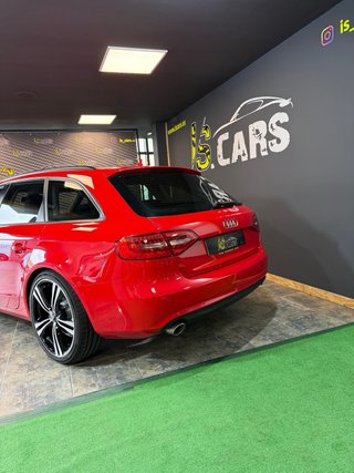 Audi A4 AVANT 3.0 V6 ((IMPECABLE)
