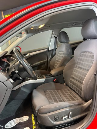 Audi A4 AVANT 3.0 V6 ((IMPECABLE)