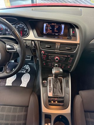 Audi A4 AVANT 3.0 V6 ((IMPECABLE)