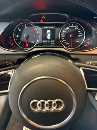 Audi A4 AVANT 3.0 V6 ((IMPECABLE)