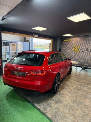 Audi A4 AVANT 3.0 V6 ((IMPECABLE)
