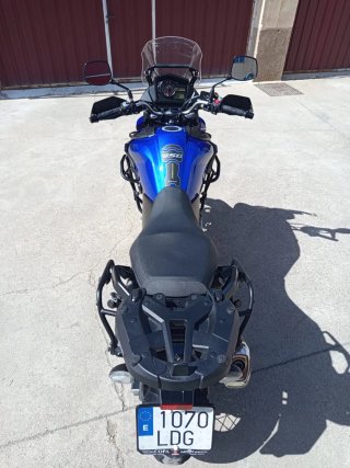 Suzuki VD-Strom 650XT Azul y Negra
