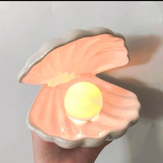 Lampada LED Conchiglia con Perla