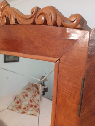 Armario ropero antiguo madera con espejo
