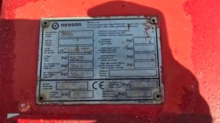 DUM02 Dumper Neuson 3000kg 4x4 Giratorio