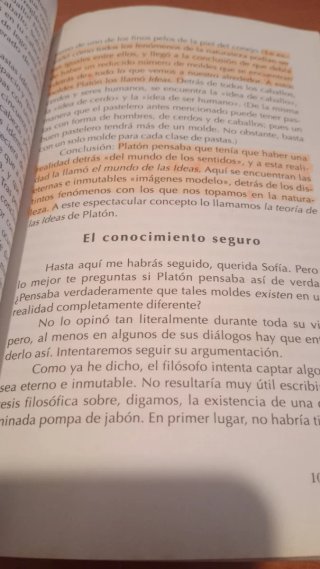 El mundo de Sofía Novela sobre la historia de l...