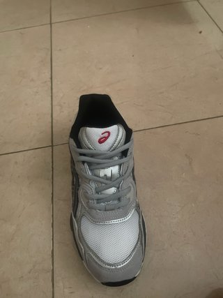 Asics Gel Zapatillas Deportivas Grises y Plateadas