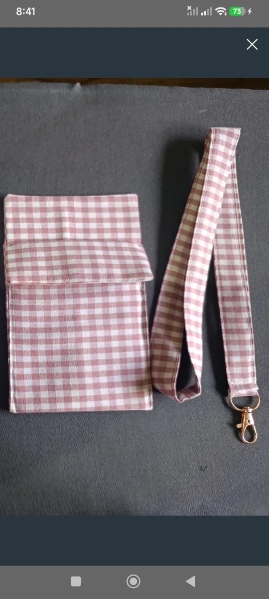 Lanyard y salvabolsillo cuadros Vichy