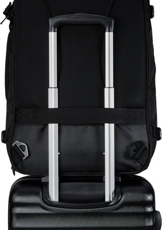 Mochila de viaje negra