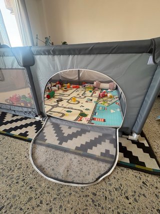 Parque infantil para bebés juegos