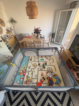 Parque infantil para bebés juegos