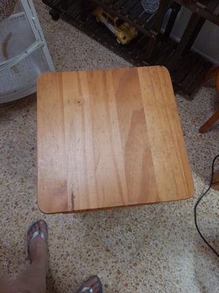 Mesita auxiliar de pino