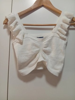 Top SHEIN blanco punto volantes